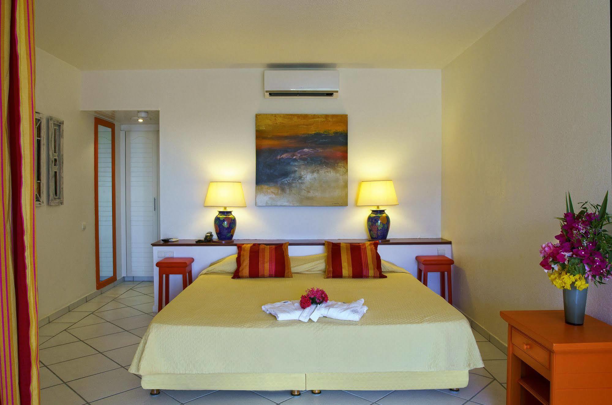 Le Domaine Anse Marcel Beach Resort Eksteriør billede